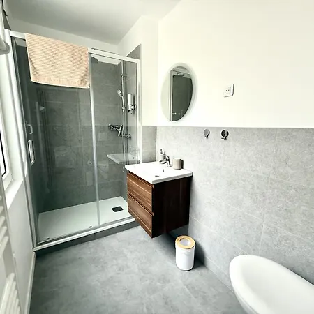 Escapade Parisienne A - Sejour Confortable Et Chic Lägenhet Reims